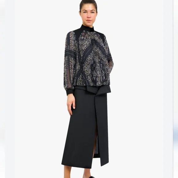 NWT$1015 SACAI Bandana Print Logo Pleated Pullover Top Blouse Sz JP 3 (US Large) - Picture 6 of 15